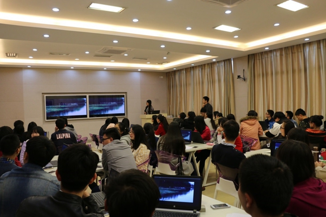 翻轉(zhuǎn)課堂的起源 國(guó)外引進(jìn)的新型教學(xué)