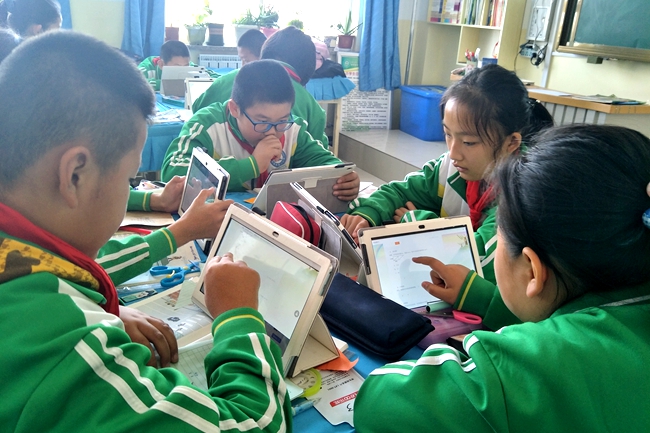 無線投影在多媒體教室中的多屏互動應用 無線投影在多媒體教室中的多屏互動應用