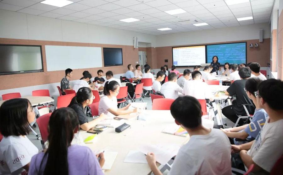 5屏互動研討型智慧教室 5屏互動研討型智慧教室